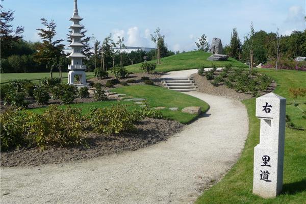 Aménagement parc japonais dans parc Trois Fontaines - Sportinfrabouw NV